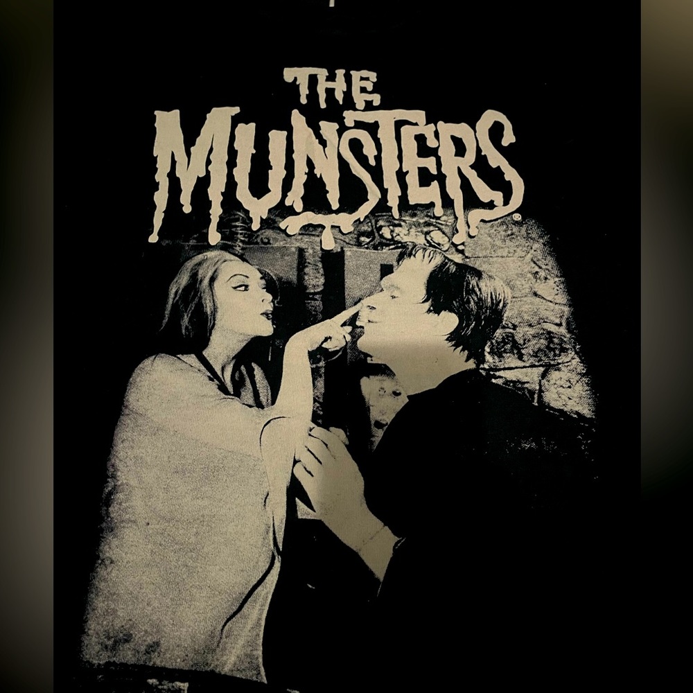The Munsters XL tee. Herman & Lily Munster lightly used.